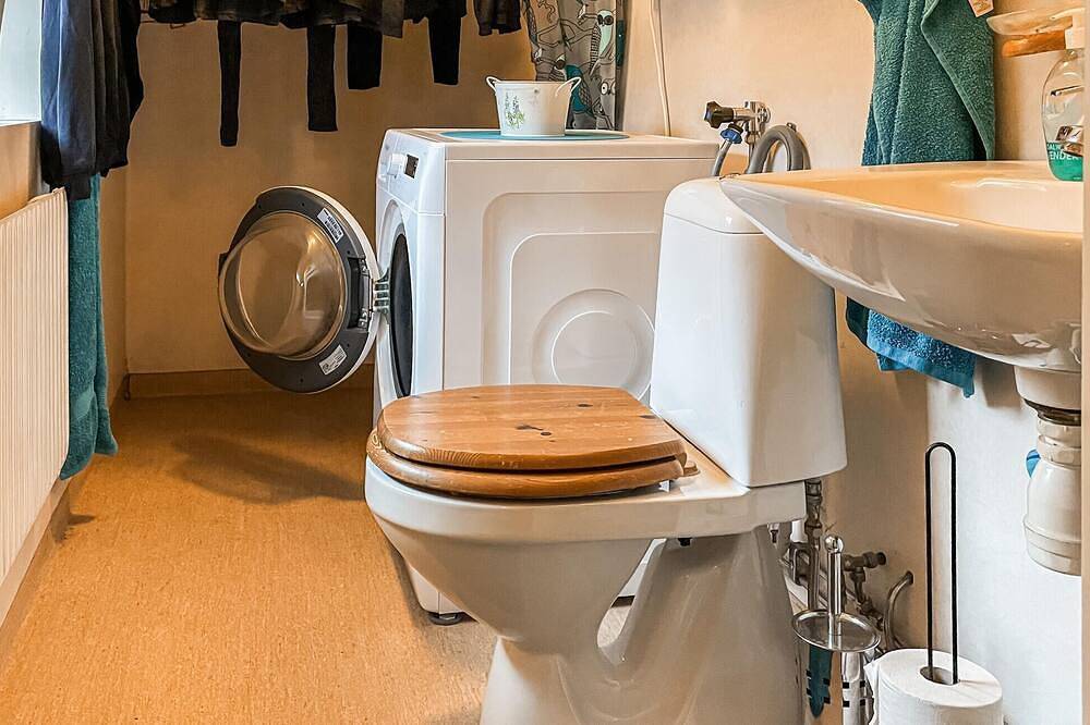 Awesome home in Fristad with Wifi in Borås, Västergötland