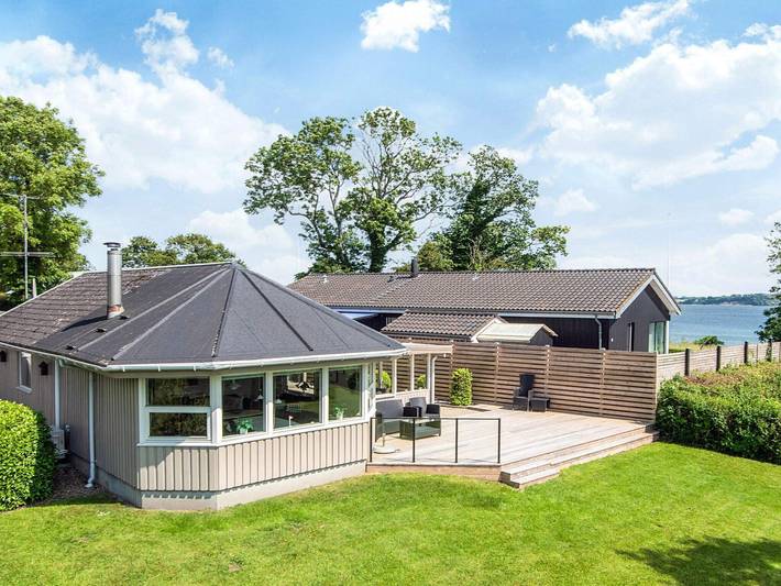 Ferieudlejning for 6 personer, med Terrasse i Aabenraa