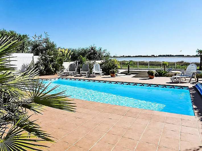 Villa pour 10 personnes, avec terrasse et piscine au Le Grau-du-Roi - 2