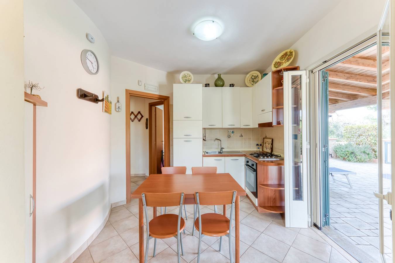 Apartamento entero, Casa de vacaciones 'Villetta Cosimo' con piscina compartida, jardín privado y aire acondicionado in Morciano di Leuca, Golfo de Tarento