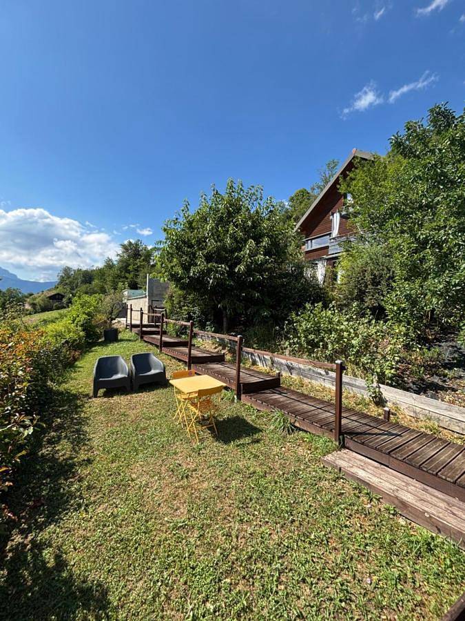 Maison d’hôte pour 4 personnes, avec Terrasse ainsi que Jardin et Vue dans Parc national des Écrins - 4