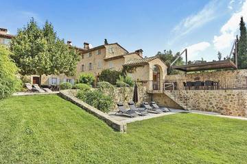 Maison De Campagne pour 18 Personnes dans Grasse, Région de Cannes, Photo 1