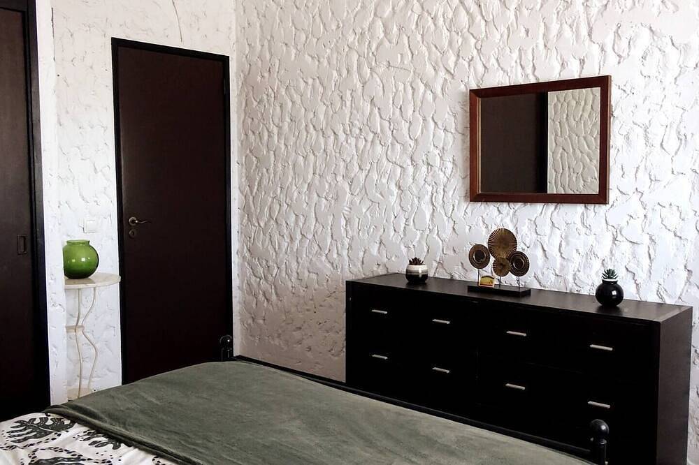 Ganze Wohnung, Fully equipped, by the sea in a quiet residential area near Olhão. in Moncarapacho, Parque Natural da Ria Formosa