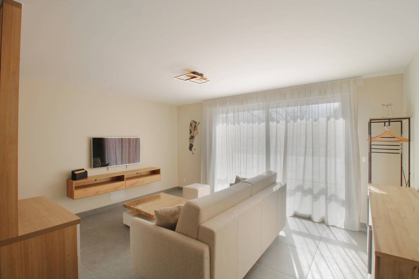 Appartement entier, T3 neuf, clim, terrasse & garage à 2 pas du Lac in Aix-les-Bains, Région de Chambéry