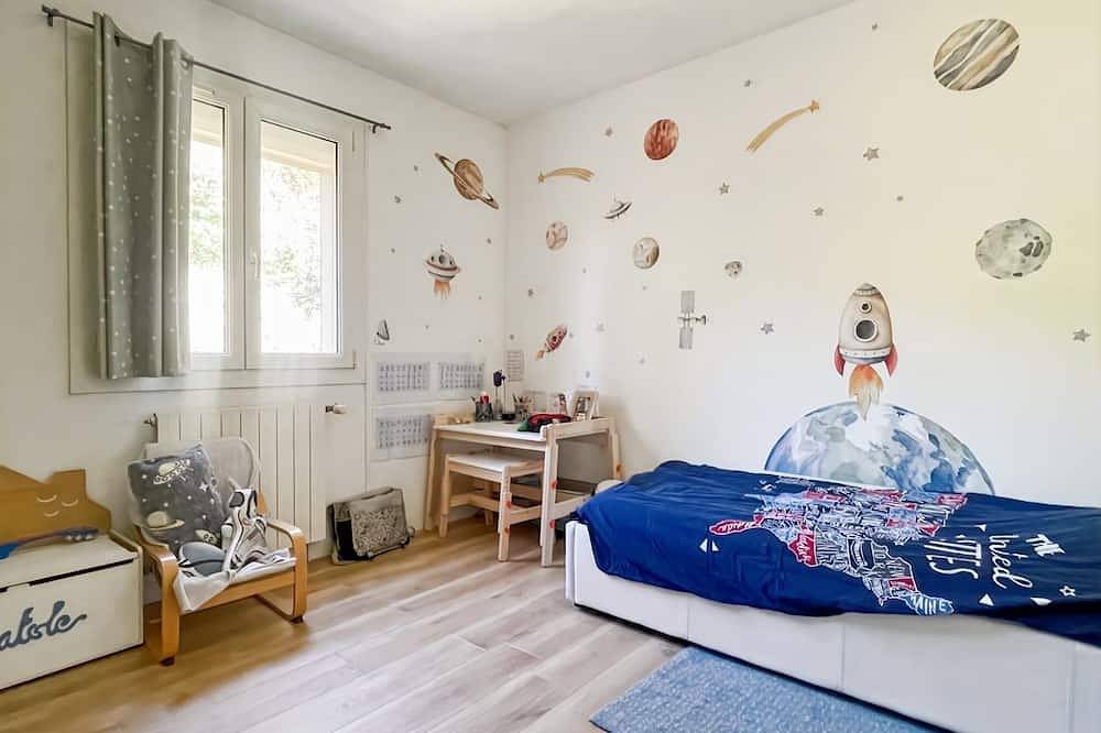 3 to 5 bedroom house with pool, côte bleue in Ensuès-la-Redonne, Istres region