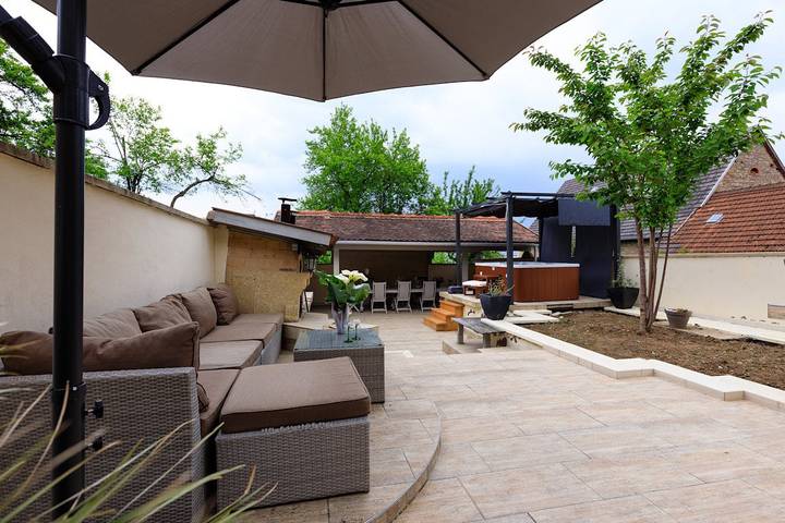 Cottage pour 3 personnes, avec jardin et jacuzzi, animaux acceptés à Bernardswiller
