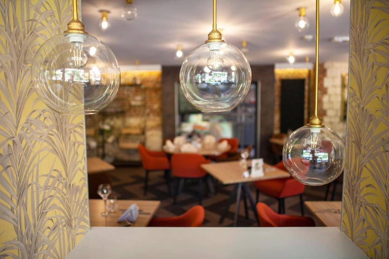 Logis Hôtel & Restaurant - Les Hauts de Montreuil in Montreuil (Pas-de-Calais), Région de Montreuil