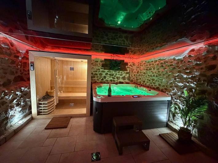 Gîte pour 6 personnes, avec vue ainsi que sauna et bassin pour enfant, animaux acceptés à Andance - 3