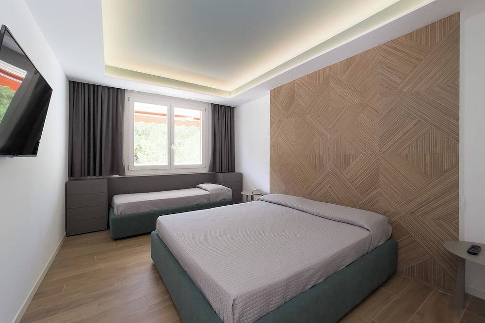 Hel leilighet, Modern seaside flat with spacious balcony in Lignano Sabbiadoro, Provinsen Udine