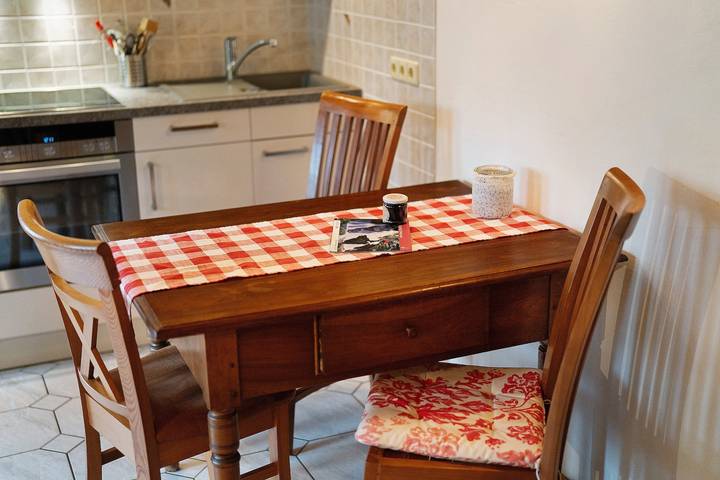 Appartement entier, Appartement 'Am Rebhang' avec terrasse privée, jardin et Wi-Fi in Sasbachwalden, Forêt-Noire centrale