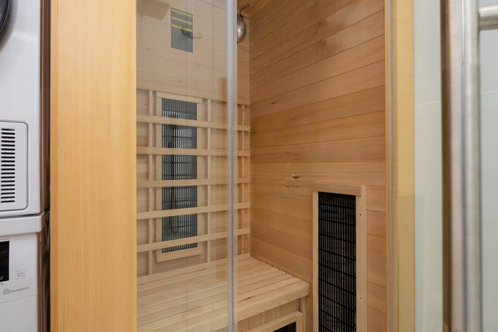 Entire apartment, Modern Apartment | Private Sauna, Parking, Lake in Masovia
