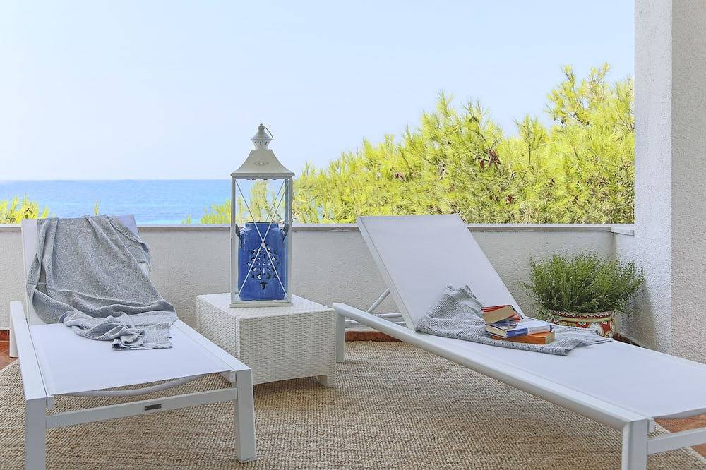 Ganze Wohnung, Aquarius★Beachfront Suite★Amazing Sea View★by Amarena Collection Gallipoli in Rivabella di Gallipoli, Rivabella