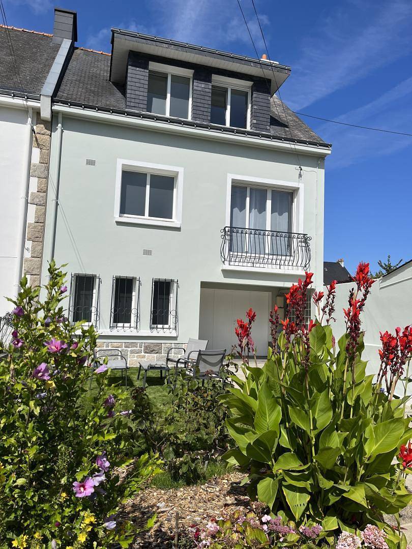 La Roseraie in Port-Louis, Côte des Mégalithes