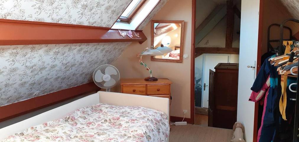 Location de vacances pour 2 personnes, avec vue ainsi que jardin et terrasse dans Le Menoux - 4