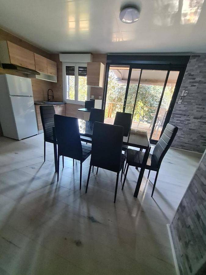 Gîte pour 6 personnes, avec jardin et vue, animaux acceptés à Cendras - 4