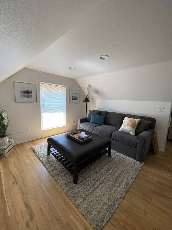 Ganze Wohnung, Downtown Camas Apartment in Camas (Washington), Washington