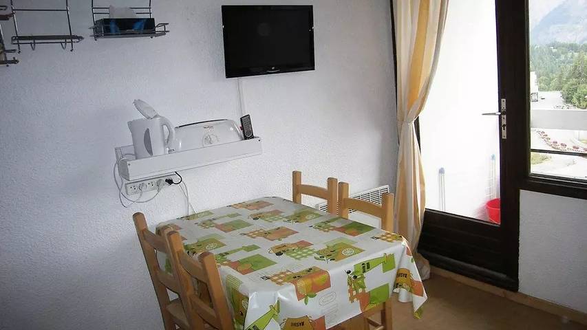 Gîte pour 4 personnes, avec Balcon et Vue à Puy-Saint-Vincent - 2