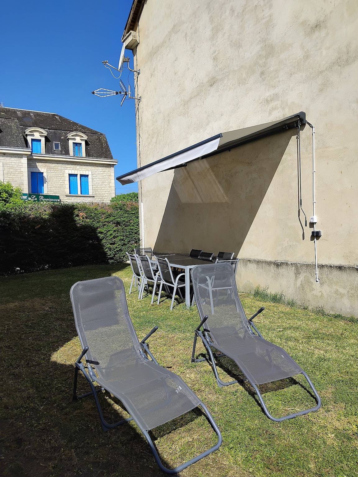 Casa de vacaciones «Les Glycines» con terraza y jardín privados in Rouffignac-Saint-Cernin-de-Reilhac, Périgord Noir