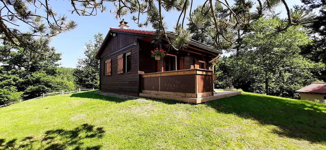 Chalet pour 4 personnes, avec terrasse et jardin, animaux acceptés en Haute-Loire - 2
