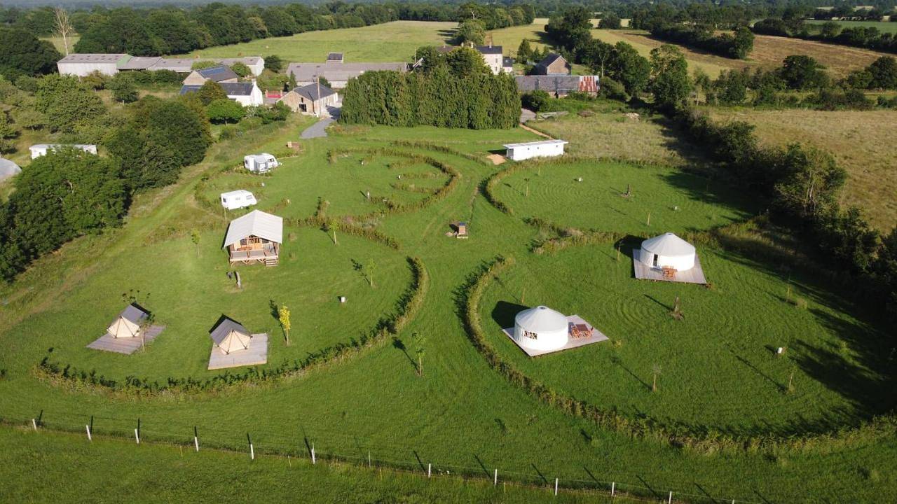 Camping à la ferme - Hébergements insolites in Cerisy-la-Forêt, Région de Saint-Lô