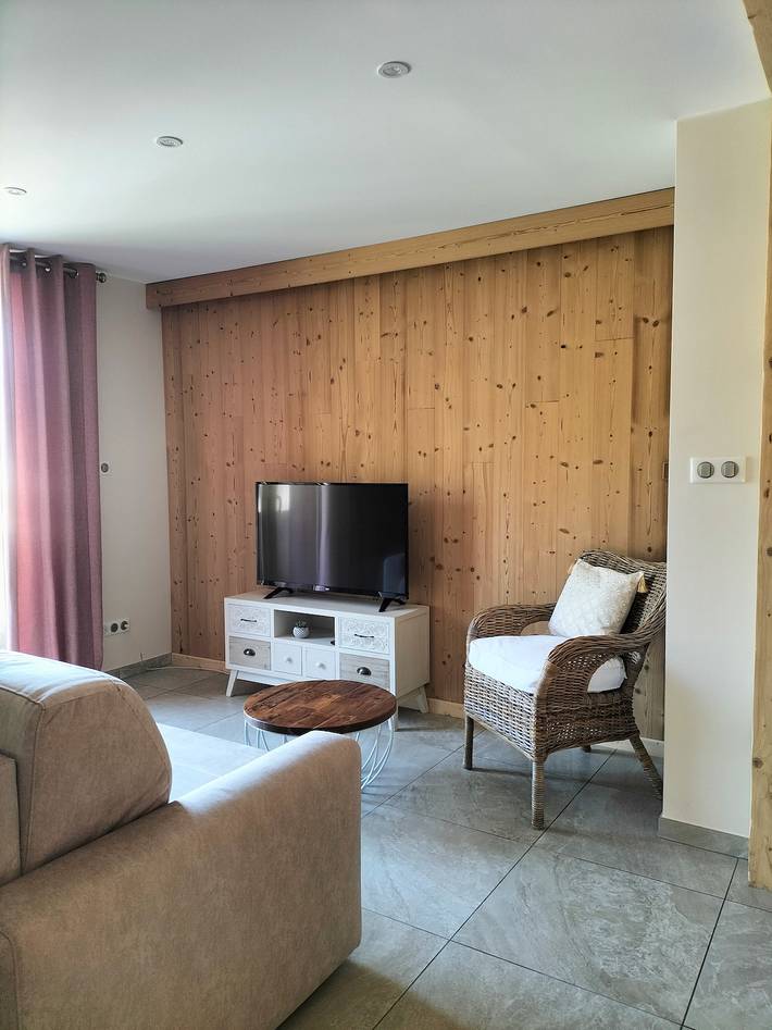 Location de vacances pour 4 personnes, avec balcon et jardin à Saint-Martin-de-la-Porte - 2