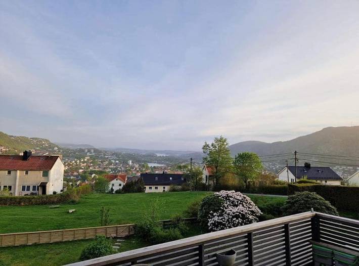 Ferienwohnung für 4 Personen, mit Garten und Ausblick, mit Haustier in Bergen
