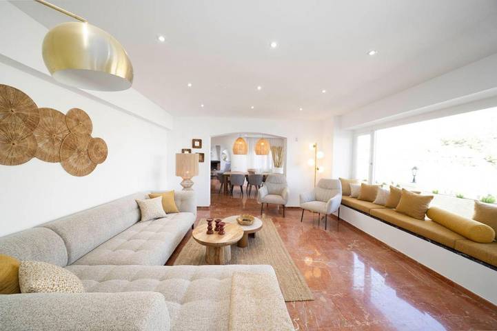 Villa pour 14 personnes, avec jacuzzi ainsi que balcon et piscine à Benidorm - 4