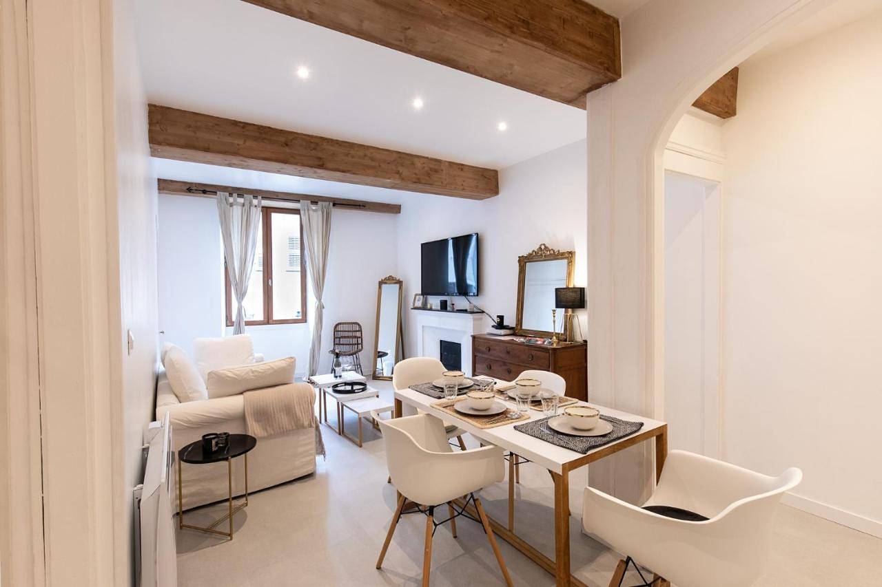 Appartement entier, "L'historique" - Charmant appartement en centre-ville historique in Chambéry, Région de Chambéry