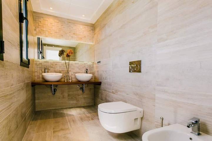 Villa für 9 Personen, mit Pool und Whirlpool sowie Terrasse an der Costa Tropical - 4