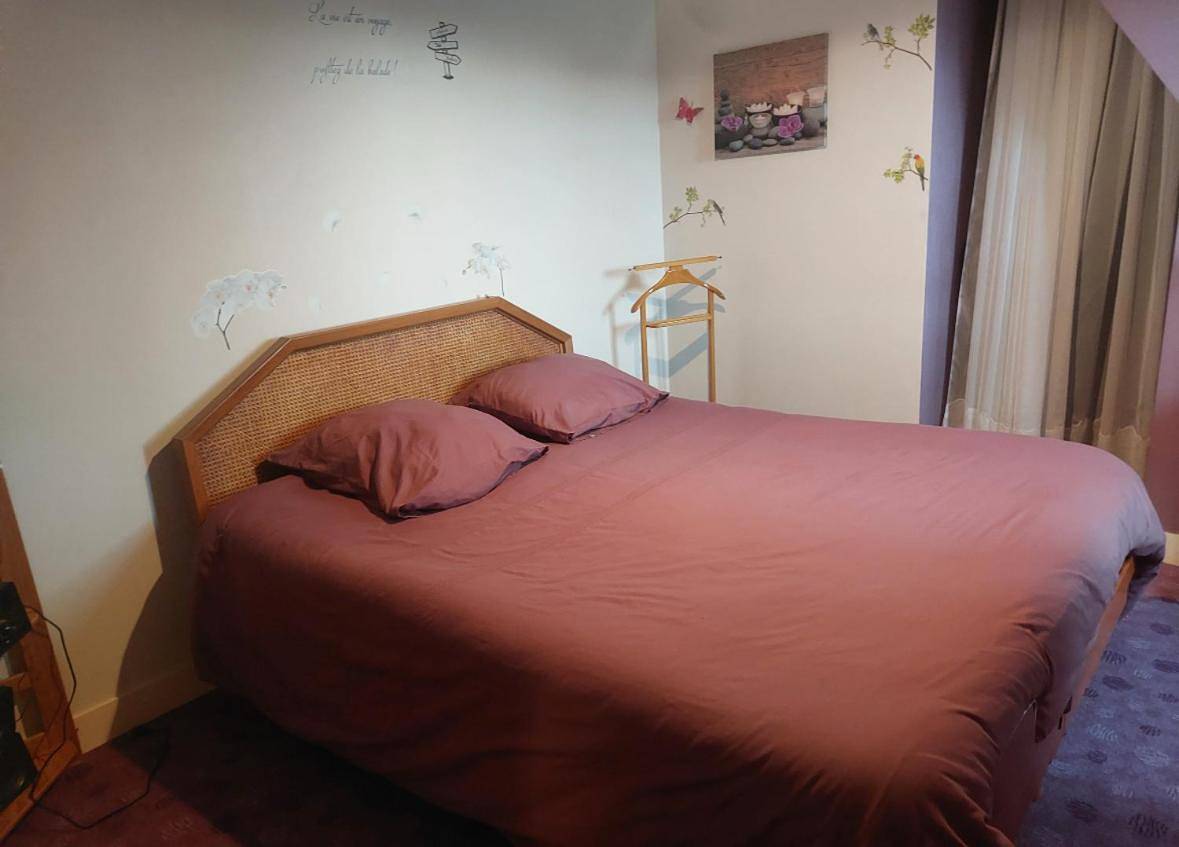 Deluxe Double Room with Shower in Saint-Martin-sur-Ocre, Région de Montargis