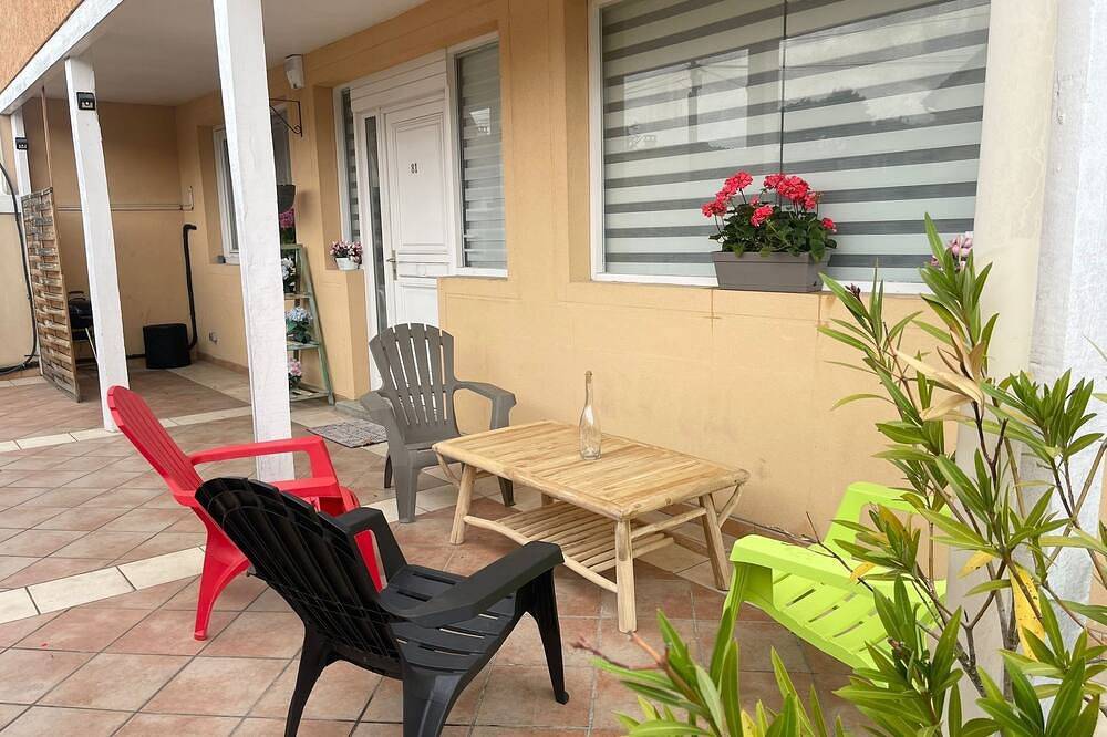 Entire apartment, Jo apartment near Paris and Orly in Savigny-sur-Orge, Essonne