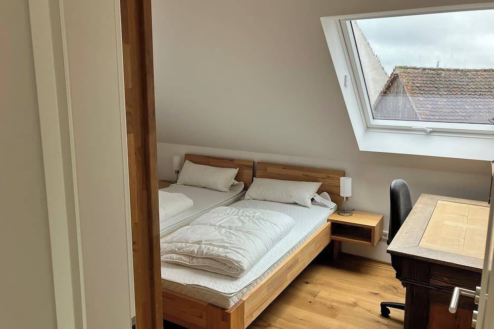 Ganze Wohnung, Exklusive Ferienwohnung im historischen Klosterhof in Pyrbaum, Ostbayern