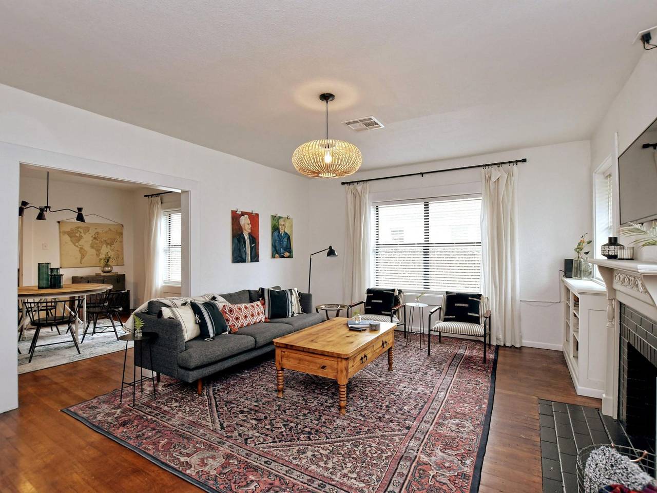 Ganze Wohnung, Newly Updated Cozy 1927 Uptown Tudor 4 min to Magnolia in Waco, McLennan County