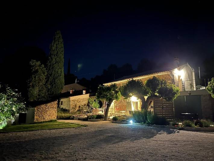Maison d’hôte pour 2 personnes, avec Terrasse ainsi que Jardin et Piscine