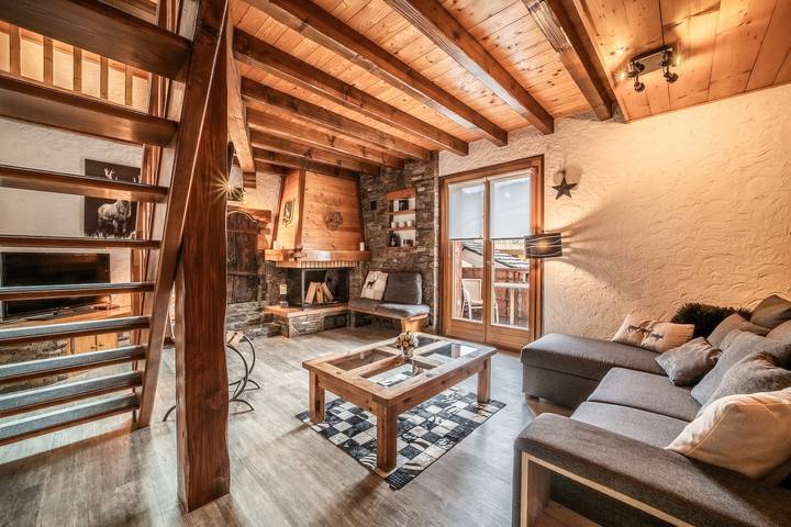 Ganze Wohnung, Appartement „Chalet – Le Caribou“ mit Bergblick, Balkon und WLAN in Morzine, Les Portes du Soleil