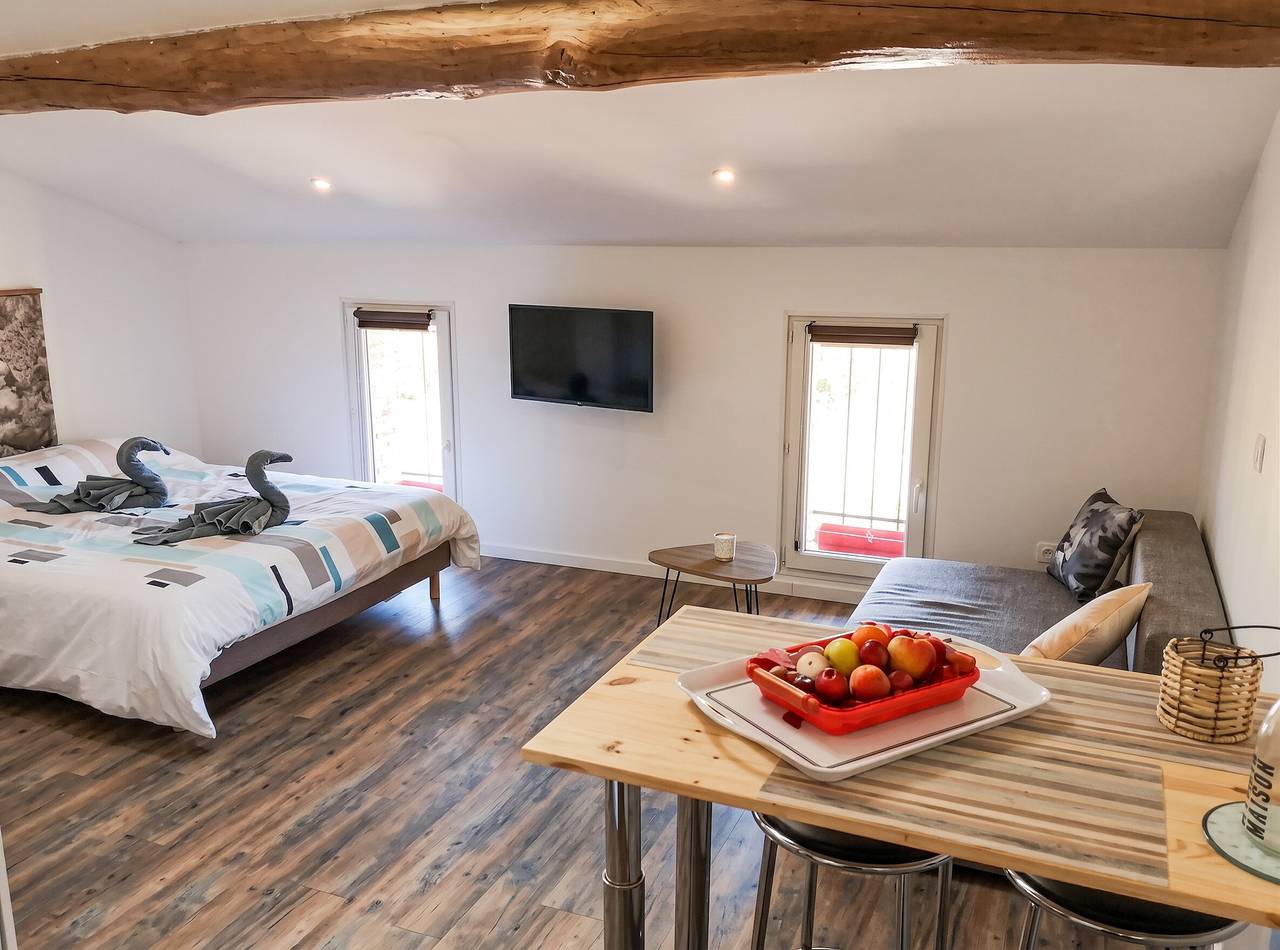 Estudio entero, Estudio encantador en Saint-Jory, 25 m², piscina compartida in Saint-Jory, Toulouse region