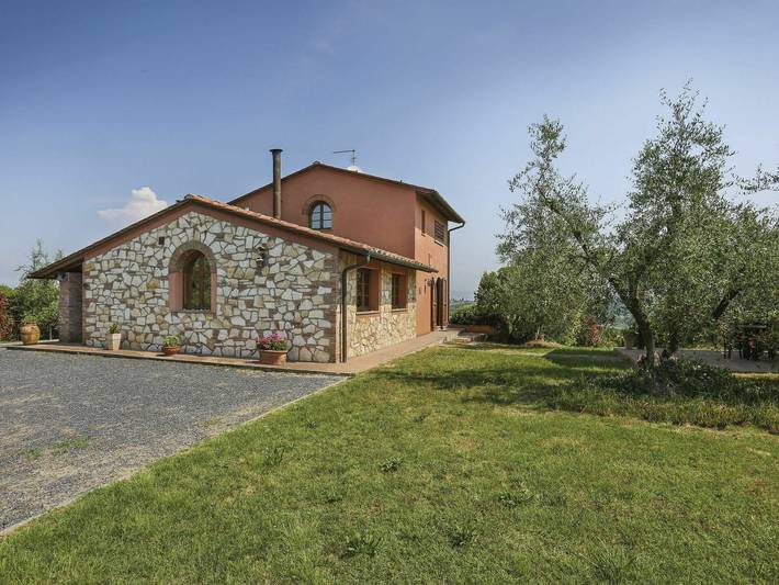 Agriturismo per 12 persone, con giardino, con animali domestici in San Miniato