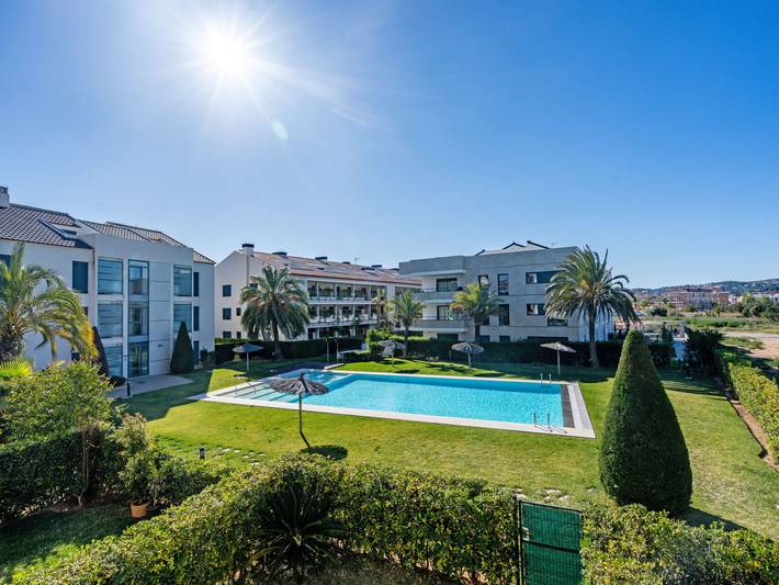 Appartamento per 4 persone, con giardino e terrazza nonché piscina per bambini a Jávea