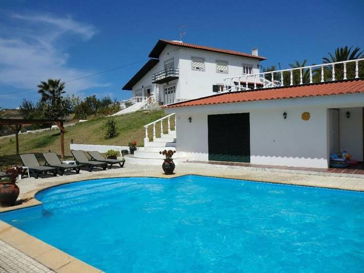 Maison de campagne pour 4 personnes, avec Balcon et Jacuzzi ainsi que Terrasse et Jardin à Torres Vedras