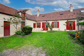 Gîte pour 5 personnes, avec terrasse et jardin, animaux acceptés dans Allier