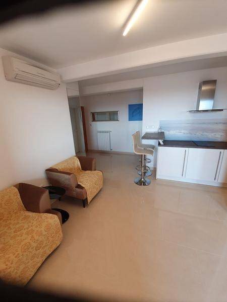 Maison d’hôte pour 2 personnes, avec jardin ainsi que balcon et vue sur le lac à Rabac - 3