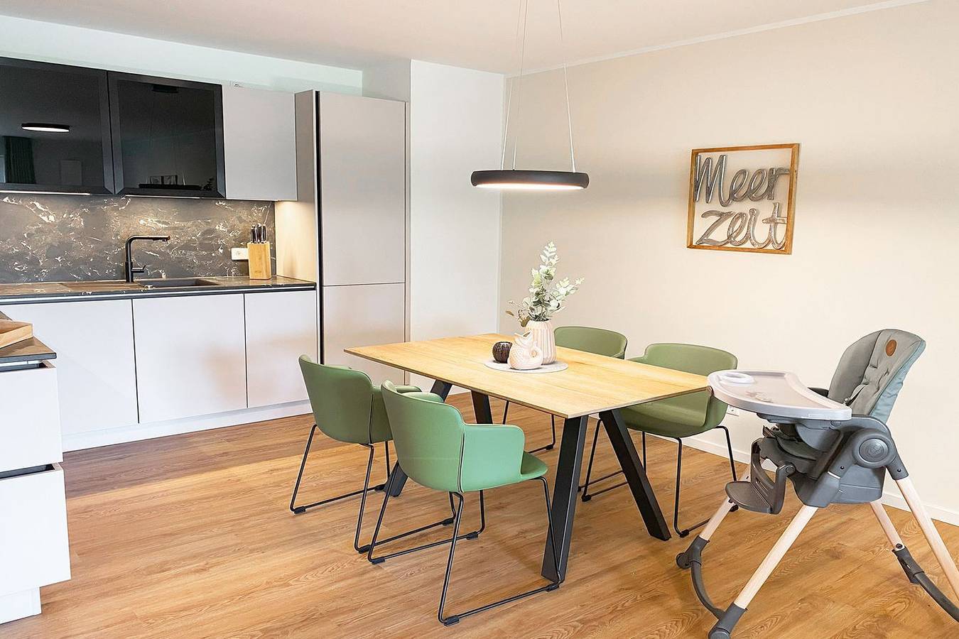 Ganze Wohnung, Küste33/13 – Nordseezeit mit Stil. Sauna. Balkon. Familienurlaub. in Tossens, Butjadingen