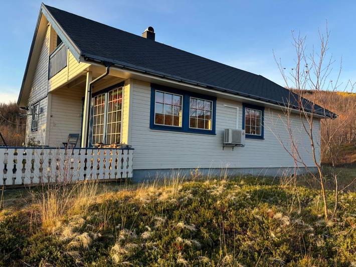 Feriehus for 7 personer, med terrasse, barnevennlig i Finnmark