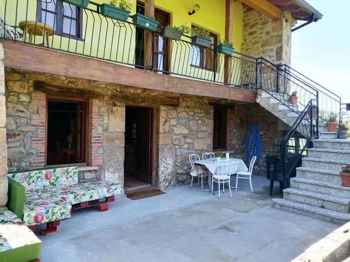 Casa rural para 11 personas, con jardín y vistas en Solórzano