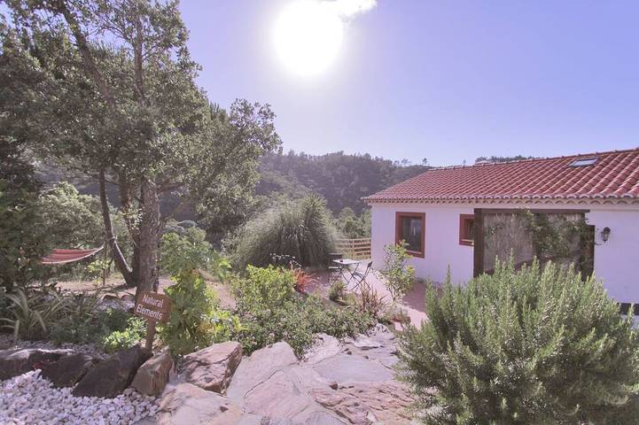 Ferienwohnung für 4 Personen, mit Pool und Terrasse sowie Garten in Odeceixe