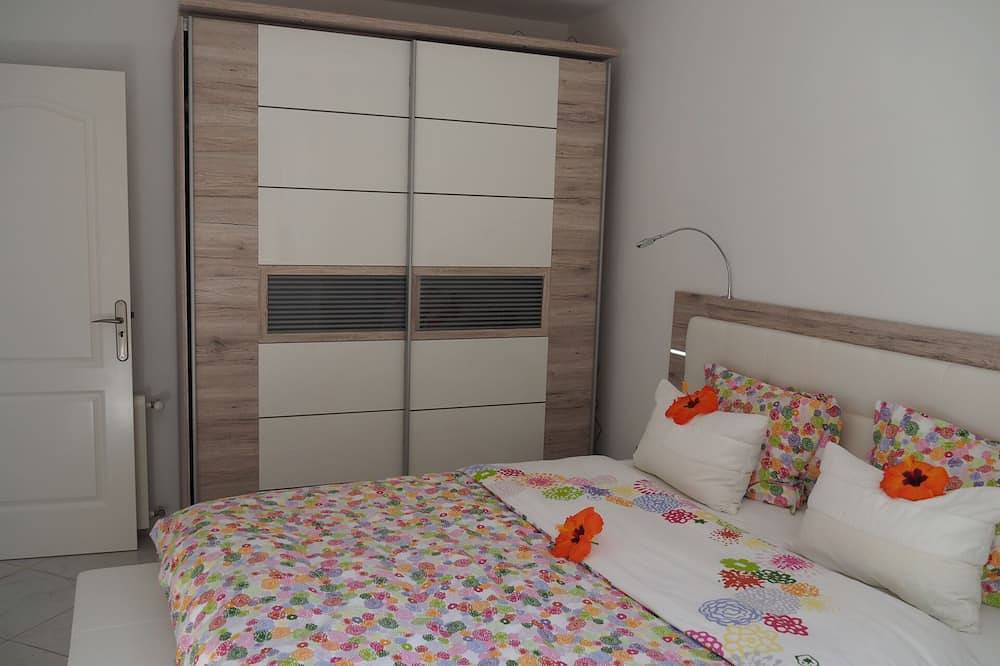 Exclusive and peaceful private villa with pool and fantastic 180 ° Meerbick in El Sauzal, North Tenerife