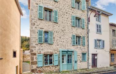 Gîte pour 5 personnes, adapté aux familles à Olliergues