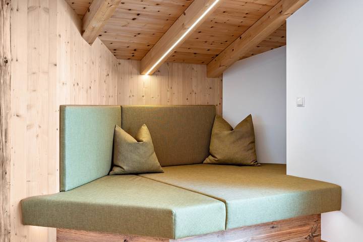 Appartamento intero, Appartamento 'Haughof - Lärchenweide' con vista montagna, Wi-Fi, balcone e posizione tranquilla in Verano, Alpi Sarentine