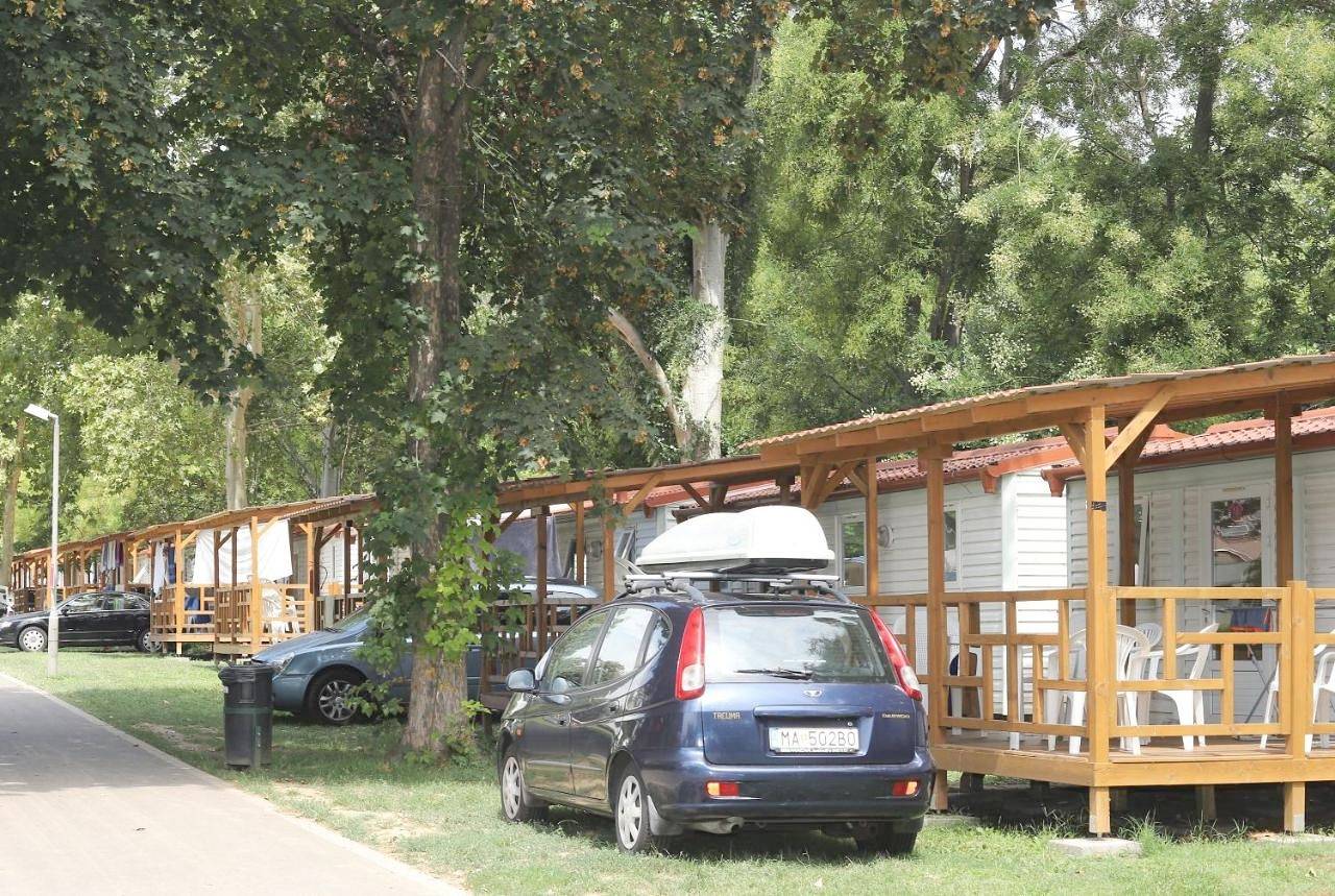 Balatontourist Füred Camping & Bungalows in Balatonfüred, Balatonfüredi járás