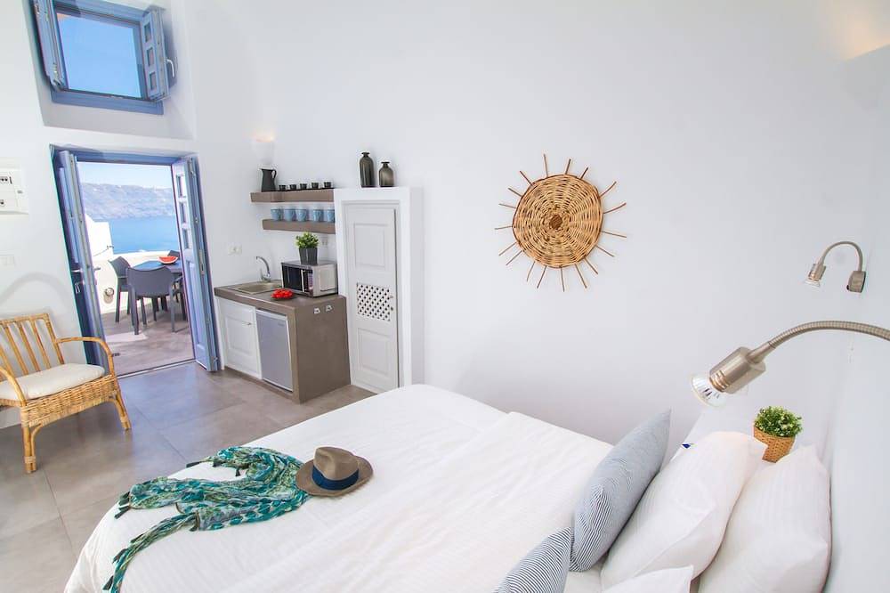 Twin Cave House - Oia in Ormos Ammoudiou, Oia